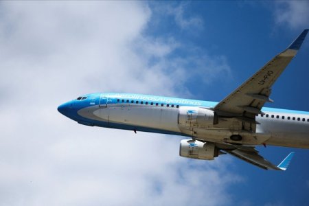 <p>Aerolíneas Argentinas ahora compite con Intercargo y le presta servicio de rampa a JetSmart</p>