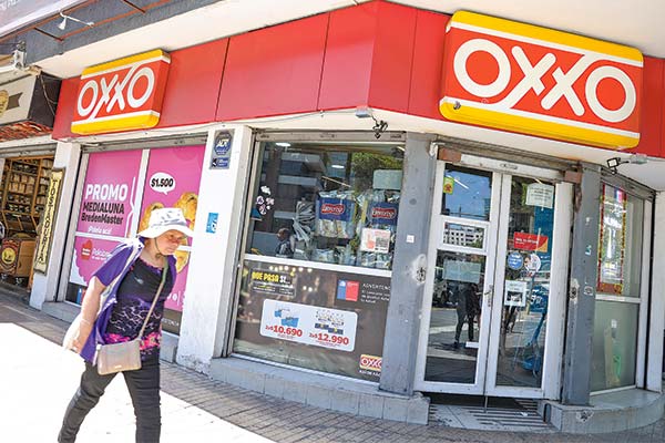 FNE acusa a Oxxo de entregar información falsa en fusión con Ok Market