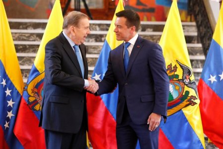 <p>Ecuador ofrece vender hasta 250.000 barriles diarios a socios de Venezuela para frenar ingreso de fondos al régimen de Maduro</p>