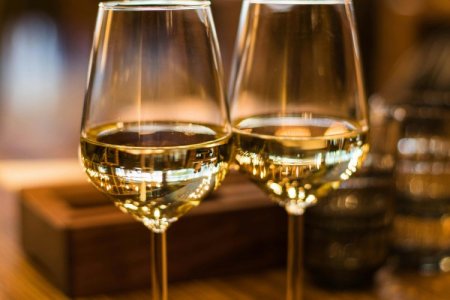 <p>Vinos con menos alcohol: la tendencia global que llega a Argentina gracias a las generaciones Z y Millenial</p>