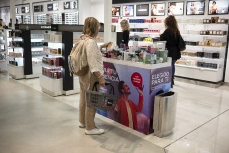 <p>Aeropuerto Ezeiza de Buenos Aires alcanza el liderazgo global en servicios comerciales</p>