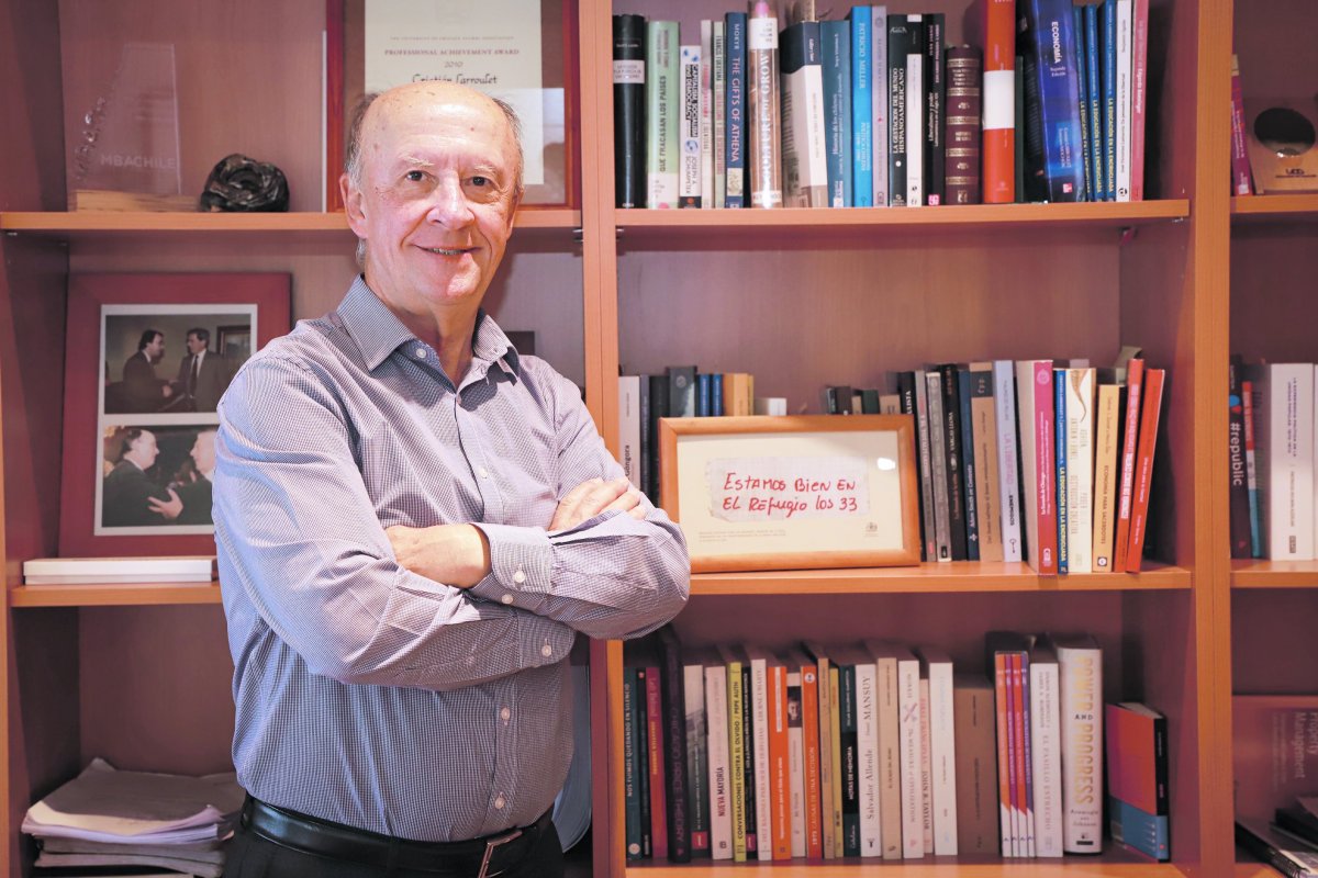 <p>Cristián Larroulet y un año sin Piñera: “dejó algo muy importante, el deber de hacer las cosas bien. Una característica tan en contraste con lo que pasa hoy”</p>