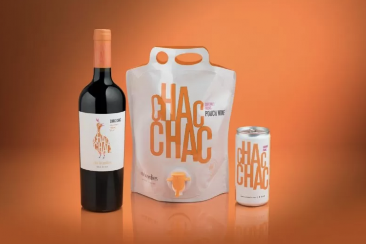 <p>Vino en bolsa: bodega mendocina lanza el "pouch wine" para pelear el segmento de bajo precio</p>