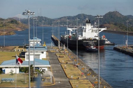 <p>Autoridad del Canal de Panamá niega haber ofrecido tránsito gratuito a buques gubernamentales estadounidenses</p>