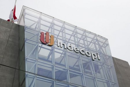 <p>De Starbucks a Tesla: las marcas que buscan registros en Perú</p>