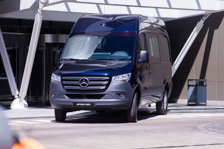 <p>Mercedes-Benz dejaría Argentina la próxima semana y ya tendría comprador</p>