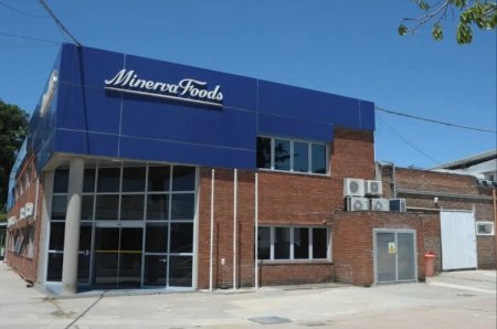 <p>Minerva insiste en Uruguay: brasileña presenta nueva solicitud de autorización para comprar plantas de Marfrig</p>