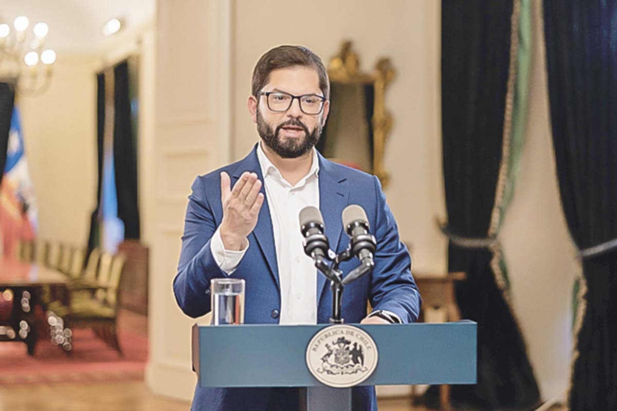 <p>Lo que se dijo en 2023 de los ingresos del litio, la promesa de ahorro y la regla que la precisó un año después</p>