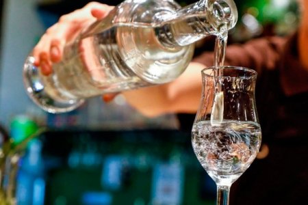 <p>¿Nueva disputa?: aguardiente chileno ha sido oficialmente inscrito en la Lista Tentativa de la Unesco</p>