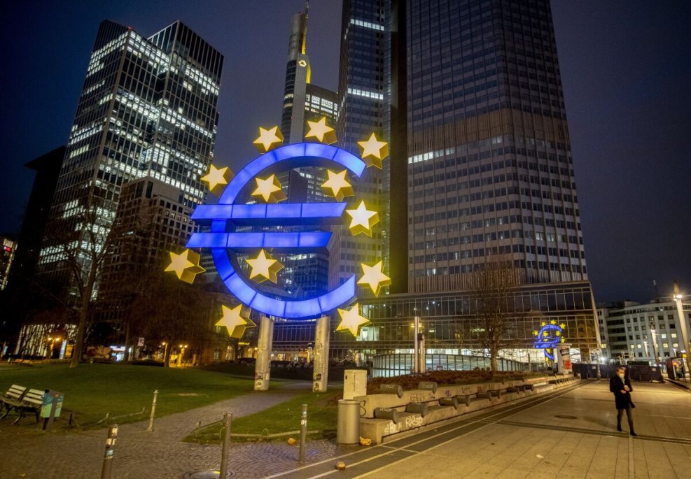 Crecimiento del PIB en la Eurozona sorprende a analistas, pero desafíos globales persisten
