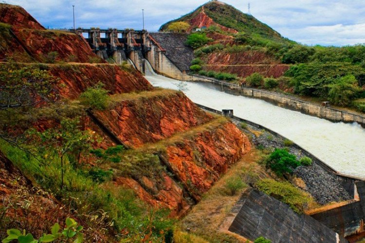 <p>Enel, EPM, Afinia, Emcali y Air-e son las empresas de energía con las mayores deudas en Colombia</p>