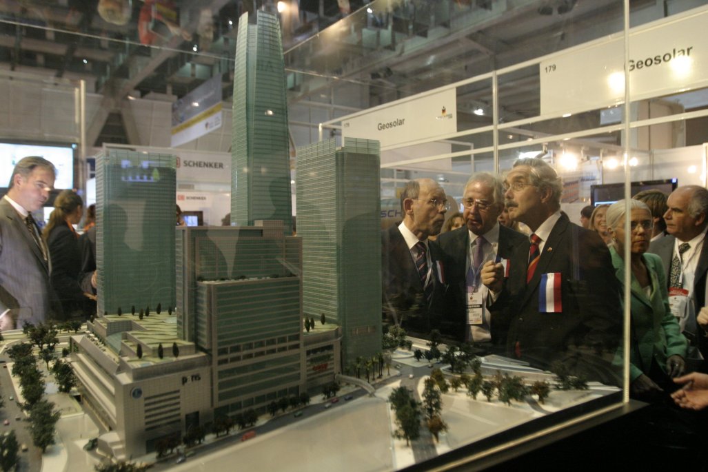 La historia de Costanera Center: un ícono arquitectónico y comercial de Chile