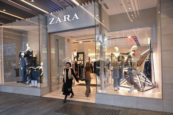 Inditex, dueña de Zara, reporta un incremento del 9% en utilidades, marcando un hito histórico.
