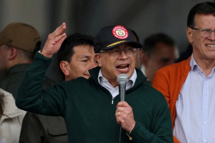 <p>Gustavo Petro llamó a una consulta popular tras el hundimiento de la reforma laboral</p>