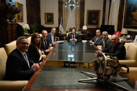 <p>Milei se reunió con el CEO de Rio Tinto que apuesta con su inversión de US$ 2.500 millones en litio argentino</p>