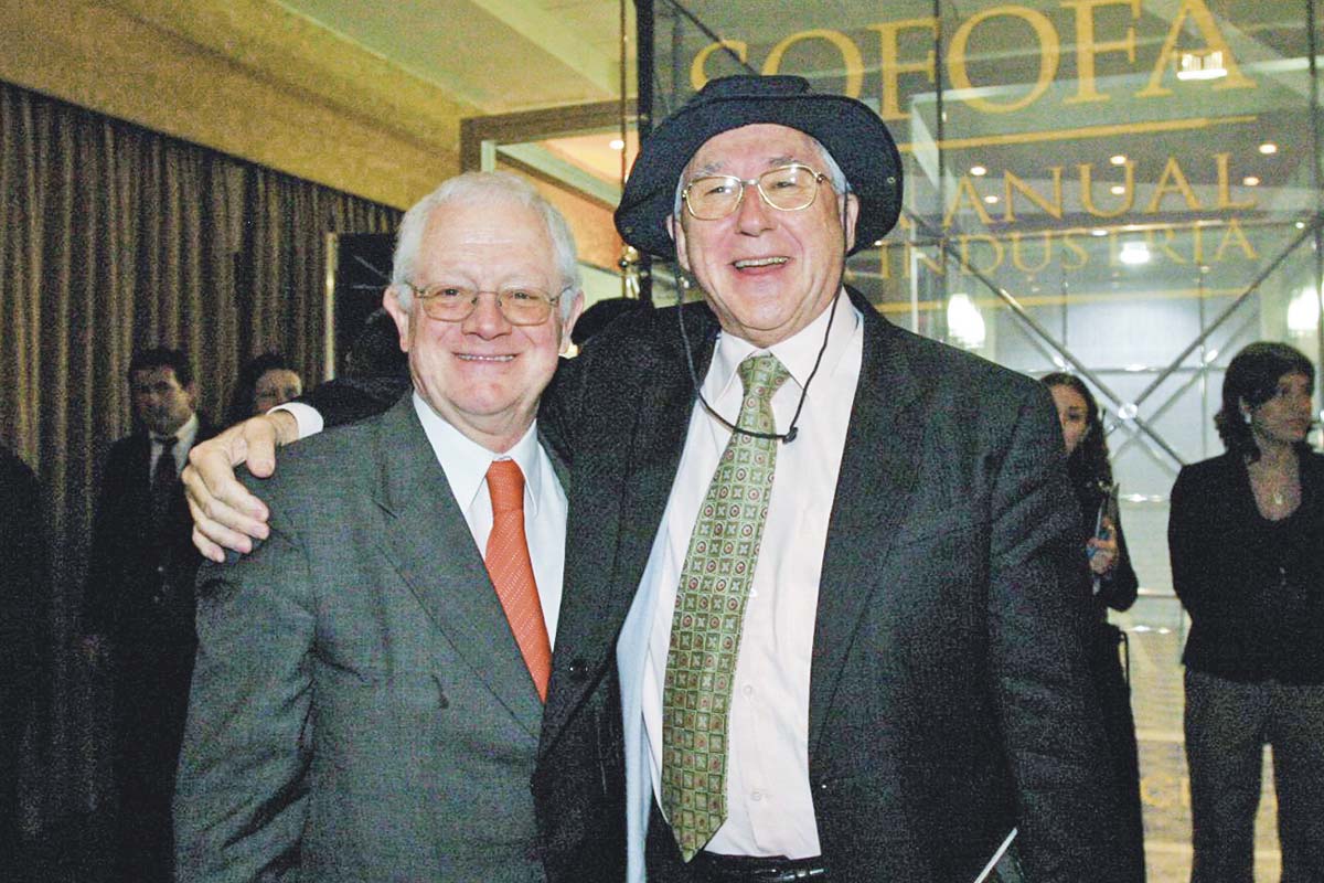 <p>Bruno Philippi recuerda a su amigo Horst Paulmann: "Lo que él no quería es que cuando se muriera, (Cencosud) se vendiera"</p>