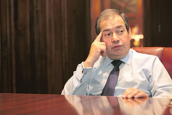Desafíos económicos: Gerente de Banco de Chile advierte sobre inversión estancada