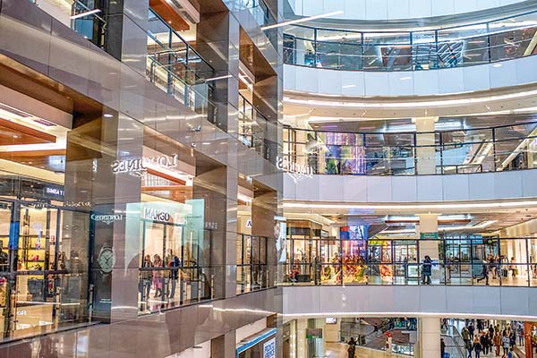 <p>La temporada navideña volvió a impulsar a los malls: ingresos crecieron sobre el 10% el último trimestre de 2024</p>