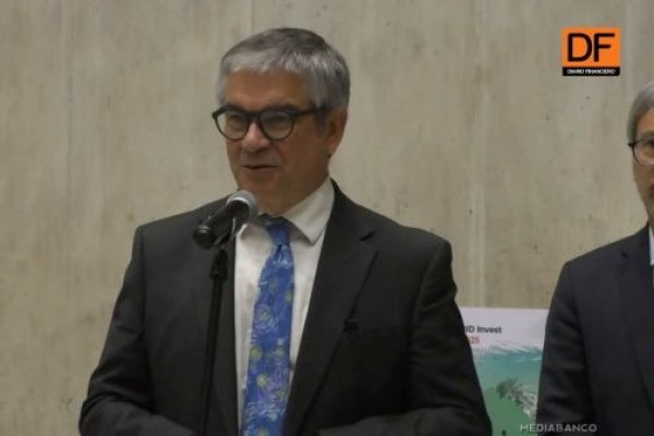 Ahora en DF | Ministro Marcel lamenta rechazo del proyecto para flexibilizar el levantamiento del secreto bancario en el Senado