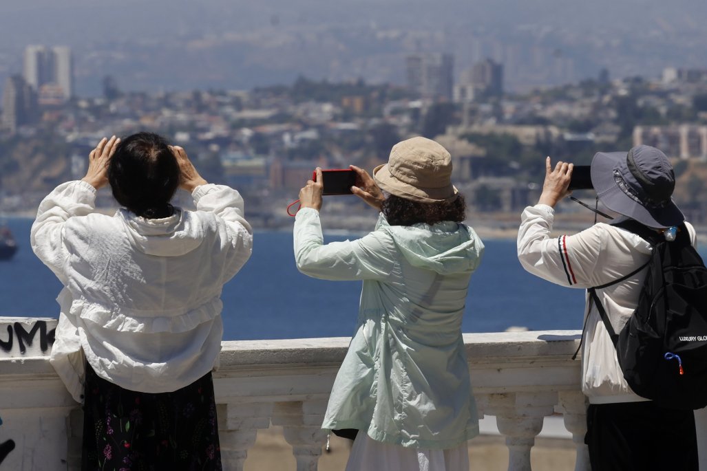 Banco Central advierte sobre moderación del turismo en la economía chilena