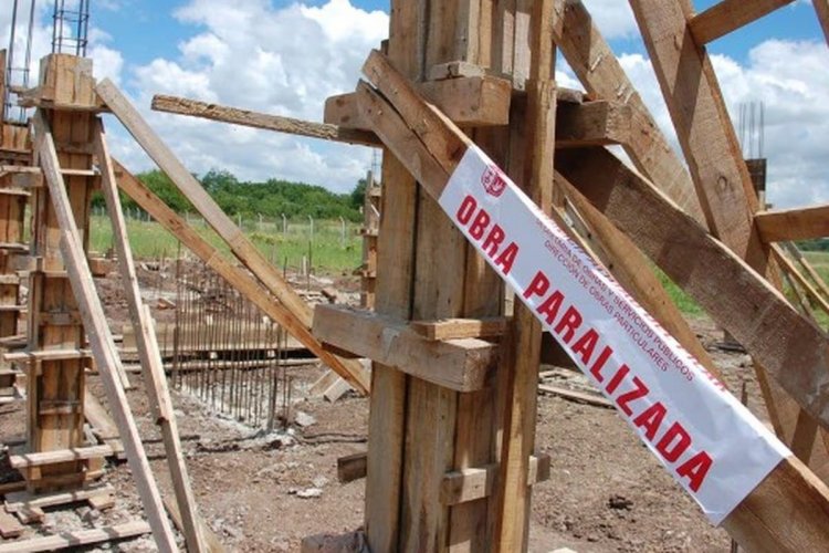 <p>Más de US$ 11.800 millones en obras públicas paralizadas en Perú</p>