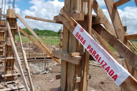 <p>Más de US$ 11.800 millones en obras públicas paralizadas en Perú</p>