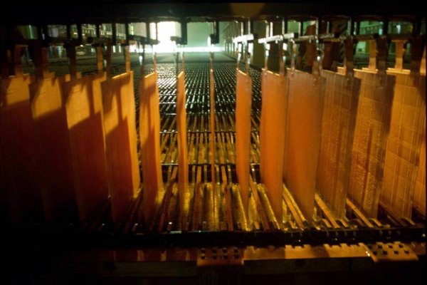 Cobre en términos reales aún lejos de máximos históricos pese a su escalada en EEUU