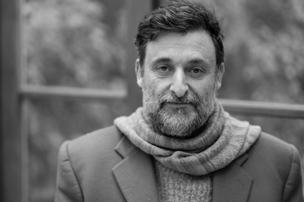 Con Benjamín Labatut arranca nuevo ciclo de conversaciones de Cristián Warnken