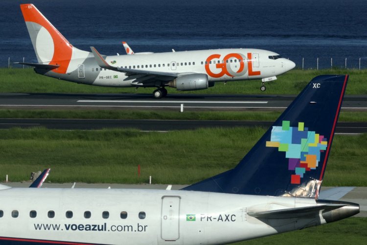 <p>Nuevo golpe para las aerolíneas brasileñas Gol y Azul: deberán notificar al Cade sobre el acuerdo de código compartido</p>
