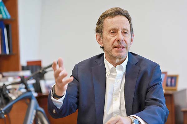 José De Gregorio y aranceles: “Es decepcionante de una economía y de un país tan poderoso”