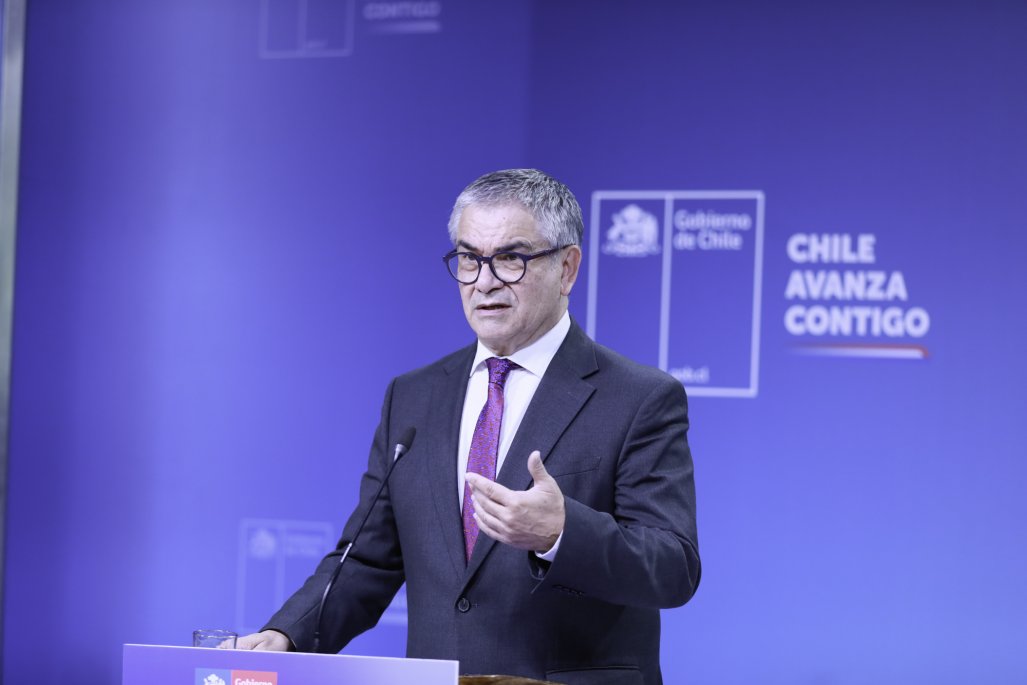 Marcel desactiva tensiones comerciales con EE.UU. y asegura que Chile no aplicará aranceles