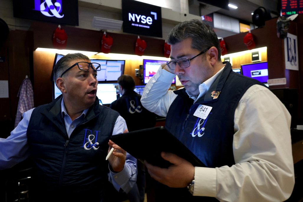 Wall Street en declive y IPSA cae más de 3% en apertura