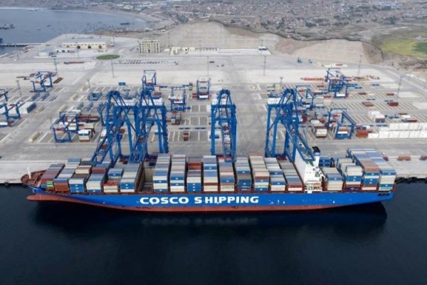 China Cosco evalúa acciones legales contra Perú por plan parra controlar tarifas en megapuerto de Chancay