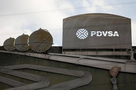 <p>Estatal venezolana Pdvsa suspende autorizaciones de carga de petróleo a Chevron</p>
