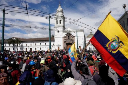 <p>Riesgo país de Ecuador vuelve a subir y supera los 1.900 puntos, a dos días de las presidenciales</p>