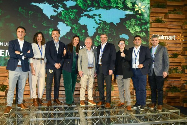 La exclusiva reunión del montañista Rick Ridgeway con ejecutivos chilenos
