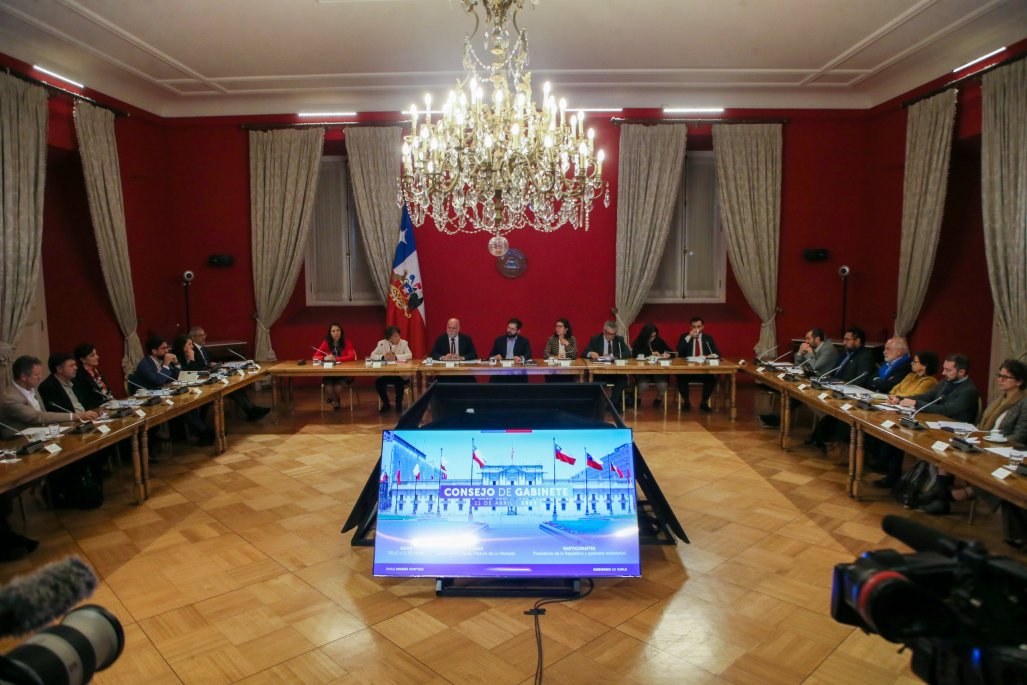 Despliegue Diplomático de Chile ante Estados Unidos: Estrategias y Alianzas
