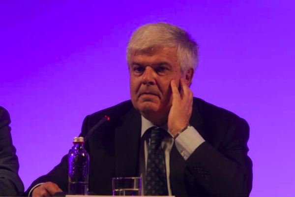 El reclamo de Hurtado por telecomunicaciones: "La rentabilidad de la industria es negativa y las pérdidas cuantiosas, debiera ser algo de preocupación para la autoridad"