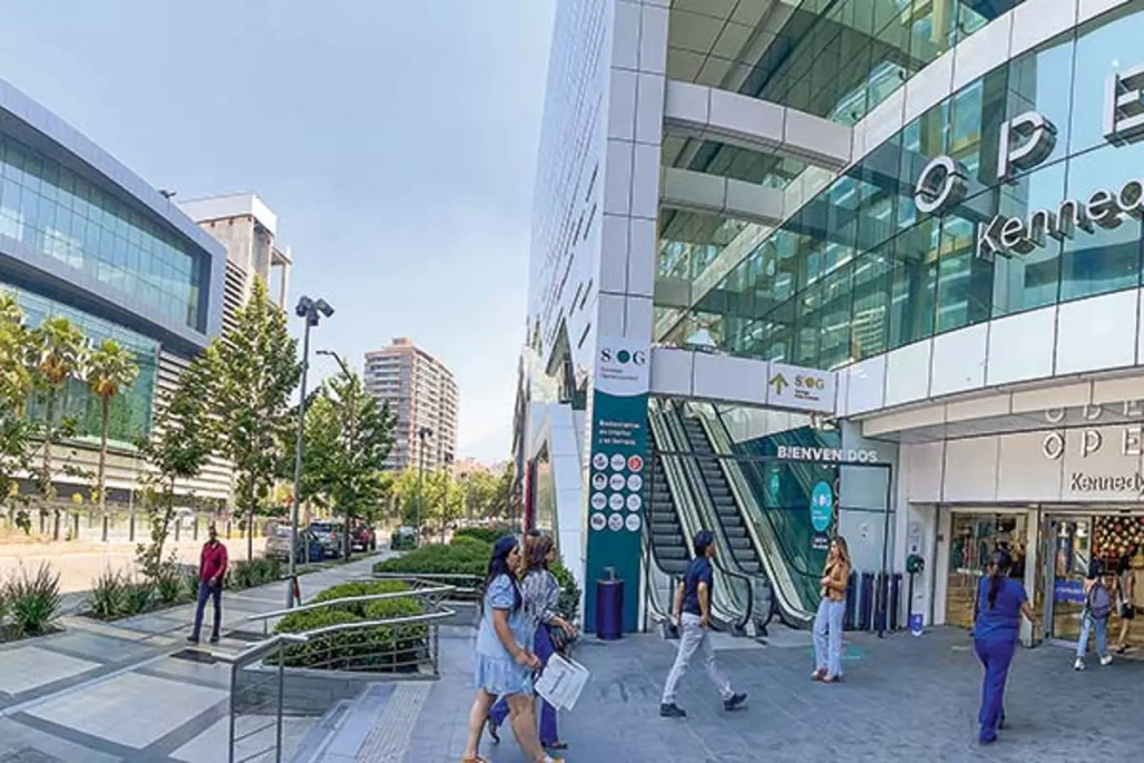 Parque Arauco adquiere Open Plaza Kennedy por US$ 173 millones, busca liderar ventas en Chile