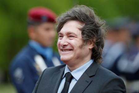 <p>The Economist elogia reformas de Milei, pero advierte riesgos: “Nunca estuvo tan cerca de transformar a la Argentina en una economía normal”</p>