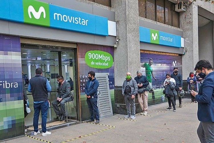 <p>Aumentan las versiones sobre una eventual venta de Movistar en Chile</p>