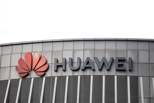 Huawei lanza chip de IA ante la competencia de Nvidia