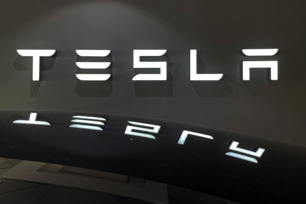 Caída del 39% en ganancias de Tesla: consumidores rechazan a Musk