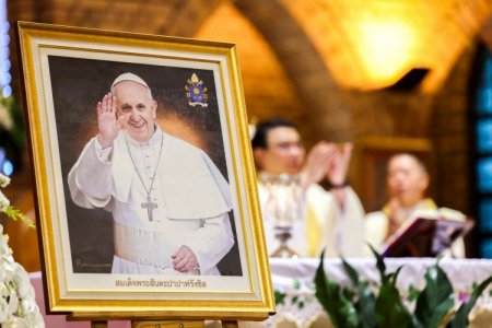 <p>Cuánto sale ir a despedir al papa Francisco desde Buenos Aires a Roma</p>