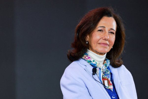<p>Tras la compra de Crediscotia en Perú, Banco Santander delinea su estrategia para el país</p>