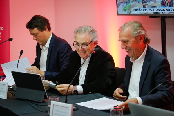<p>Enrique Ostalé y nieto de Thomas Fürst se suman al directorio de Mallplaza, mientras Tomás Müller deja la mesa</p>