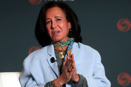 <p>Tras la compra de Crediscotia en Perú, Banco Santander delinea su estrategia para el país</p>