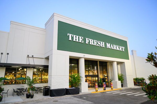 <p>Cencosud inaugura dos nuevos supermercados The Fresh Market y alcanza los 171 locales en Estados Unidos</p>