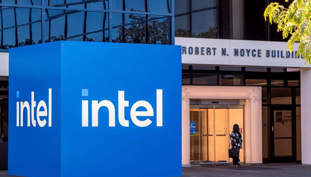 Intel enfrenta desafíos con recortes de empleos y débiles pronósticos