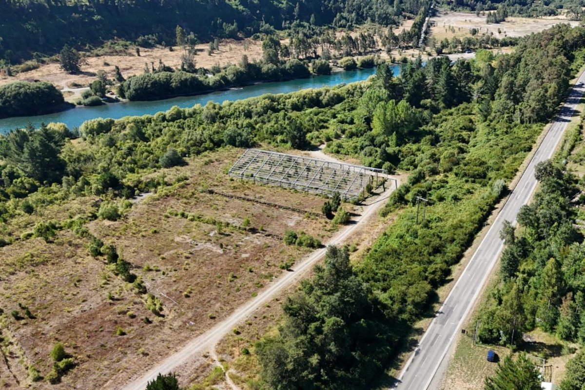<p>El conflicto detrás del proyecto de piscicultura de US$ 17 millones que busca instalarse en el río San Pedro</p>